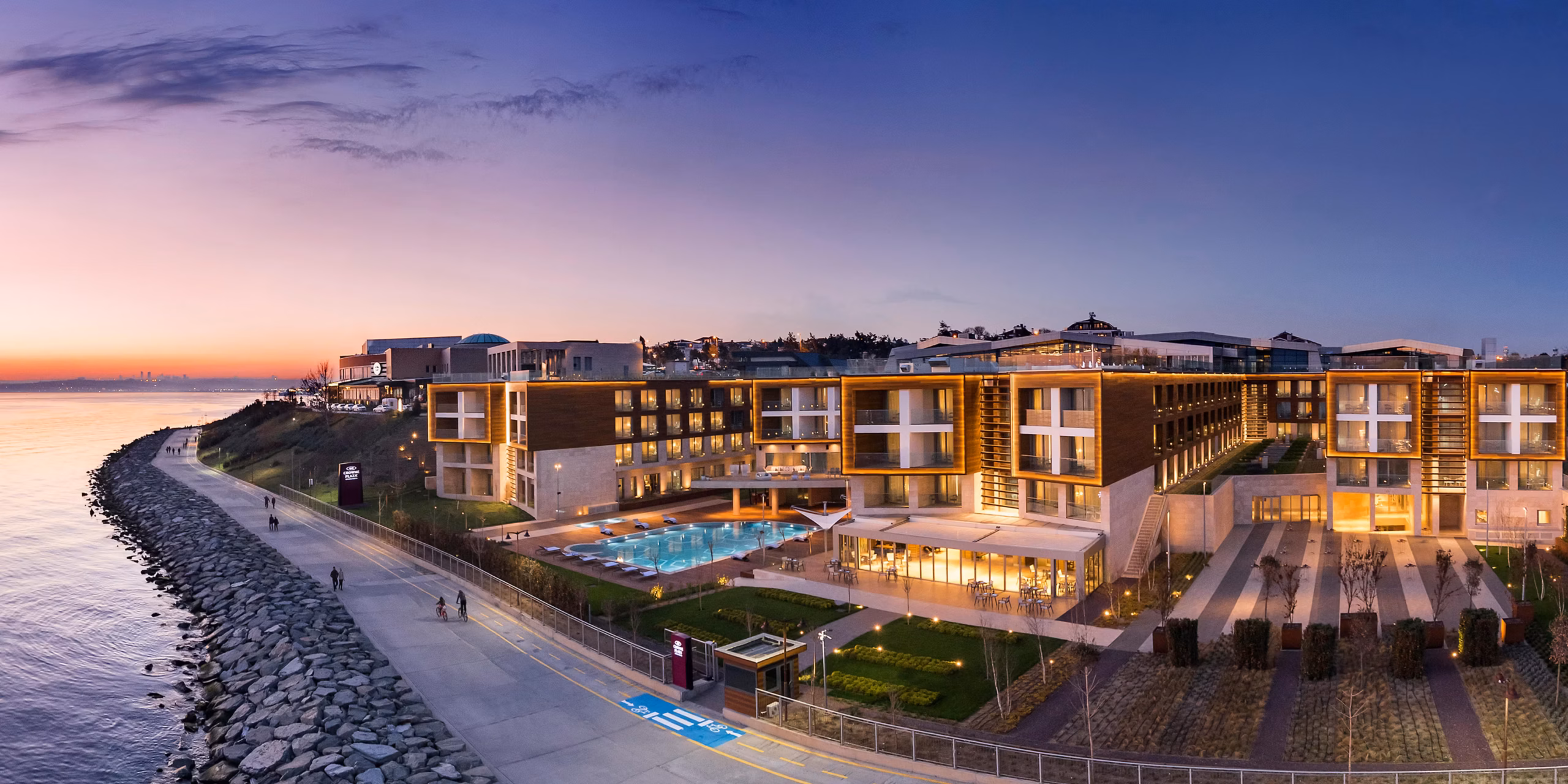 CROWNE PLAZA – İSTANBUL